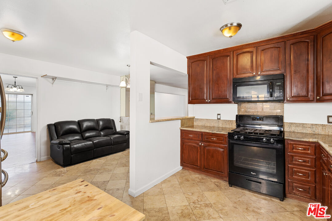 6642 Rhea Avenue Reseda, CA 91335 - Photo 28 of 49 Gallery Image 28