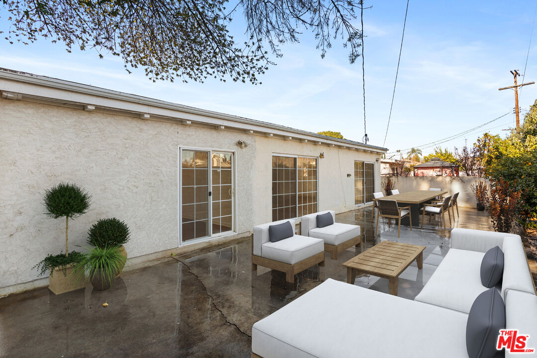 6642 Rhea Avenue Reseda, CA 91335 - Photo 6 of 49 Gallery Image 6