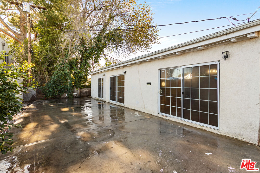 6642 Rhea Avenue Reseda, CA 91335 - Photo 8 of 49 Gallery Image 8
