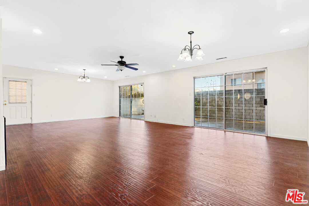 6642 Rhea Avenue Reseda, CA 91335 - Photo 9 of 49 Gallery Image 9