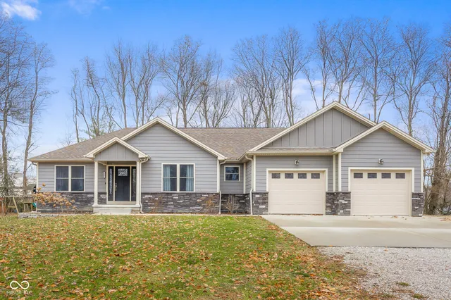 $529,900 | 737 Enos Road, Seymour, IN 47274