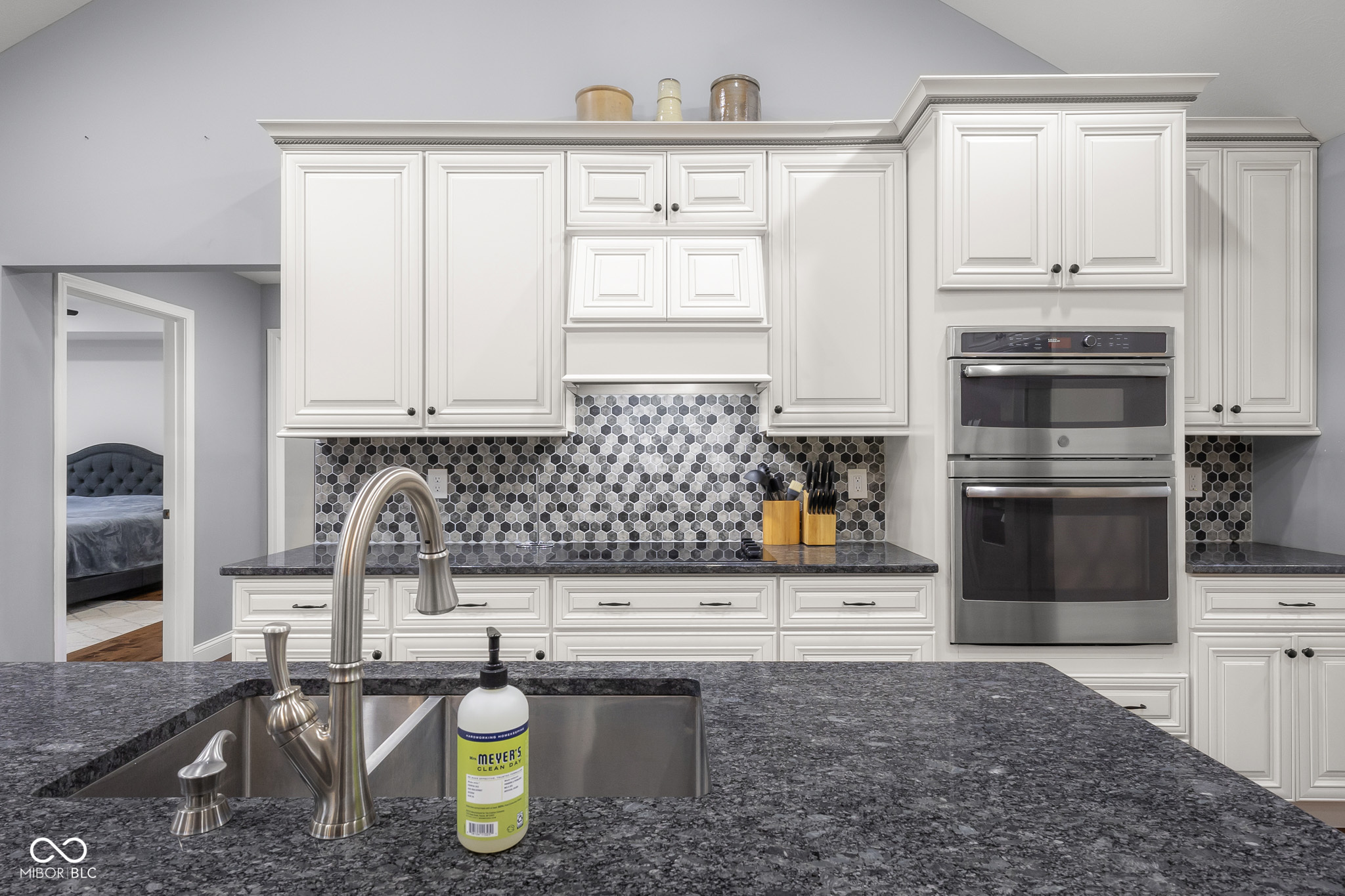 737 Enos Road Seymour, IN 47274 - Photo 13 of 50