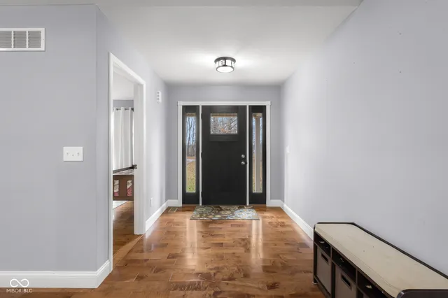 $529,900 | 737 Enos Road, Seymour, IN 47274