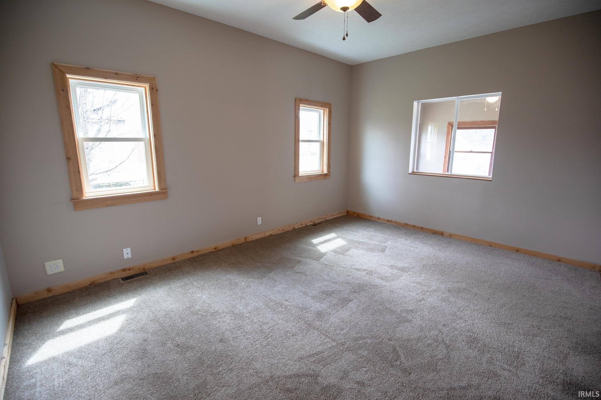 411 North Michigan Street Argos, IN 46501 - Photo 6 of 20