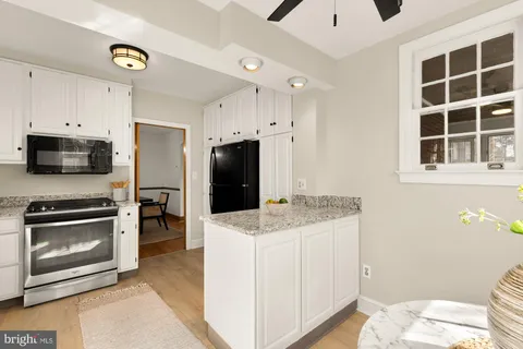 $800,000 | 3918 17th Place Northeast, Washington, DC 20018