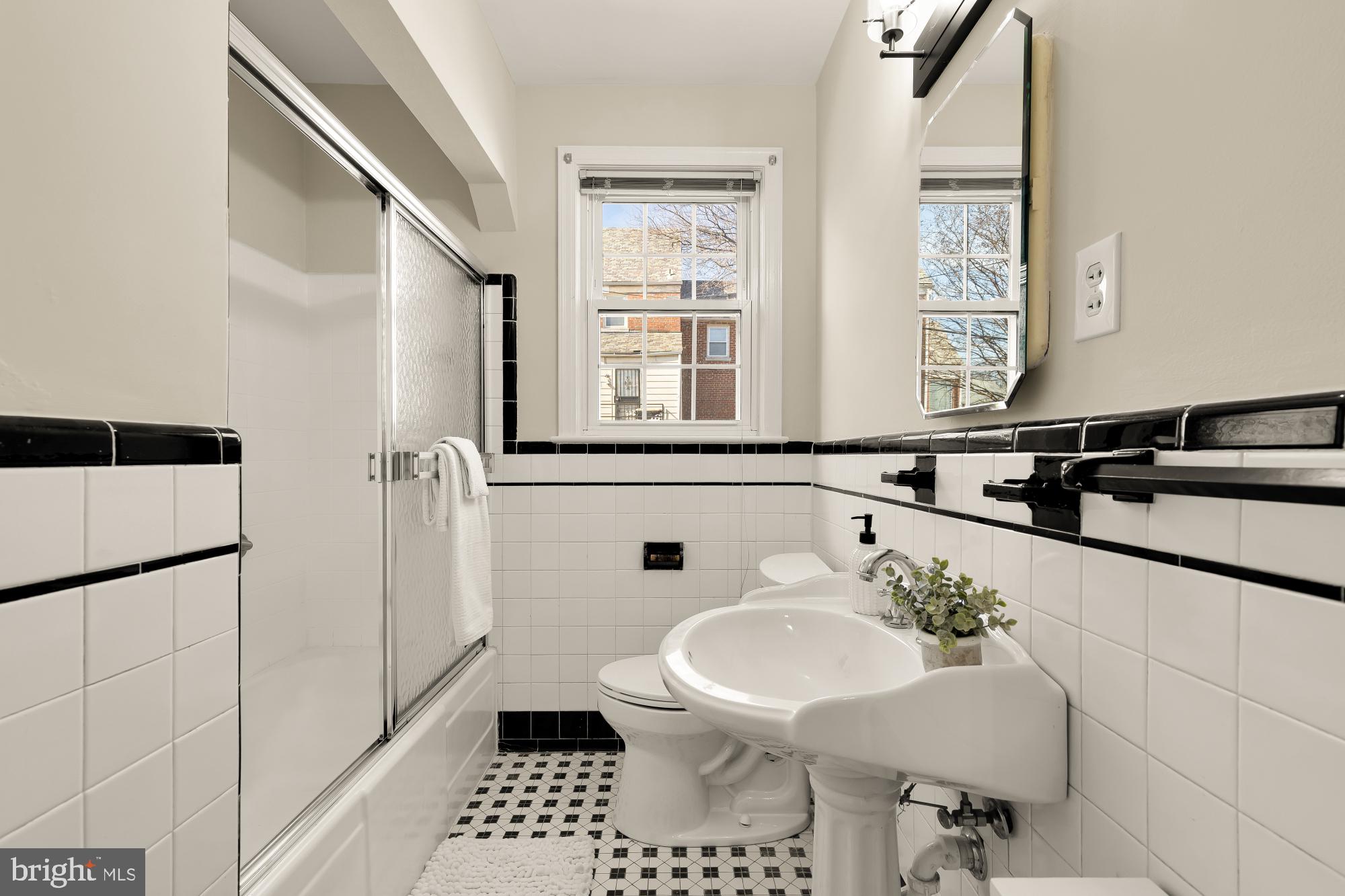 3918 17th Place Northeast Washington, DC 20018 - Photo 24 of 57 Main Level Full Bathroom