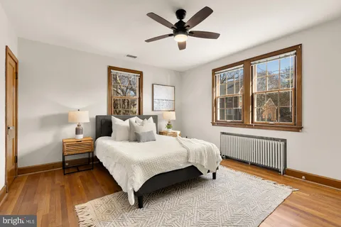 $800,000 | 3918 17th Place Northeast, Washington, DC 20018