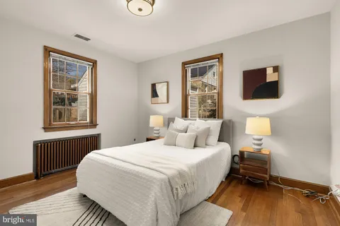 $800,000 | 3918 17th Place Northeast, Washington, DC 20018