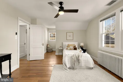 $800,000 | 3918 17th Place Northeast, Washington, DC 20018