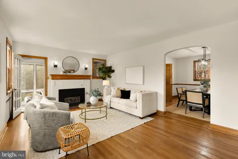 $800,000 | 3918 17th Place Northeast, Washington, DC 20018