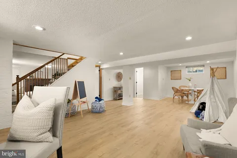 $800,000 | 3918 17th Place Northeast, Washington, DC 20018