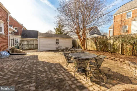 $800,000 | 3918 17th Place Northeast, Washington, DC 20018