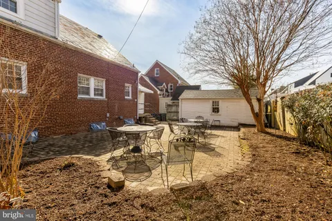 $800,000 | 3918 17th Place Northeast, Washington, DC 20018