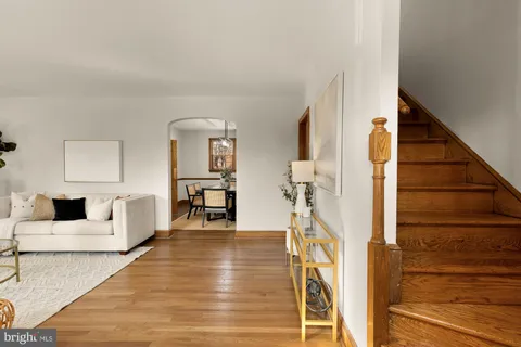 $800,000 | 3918 17th Place Northeast, Washington, DC 20018