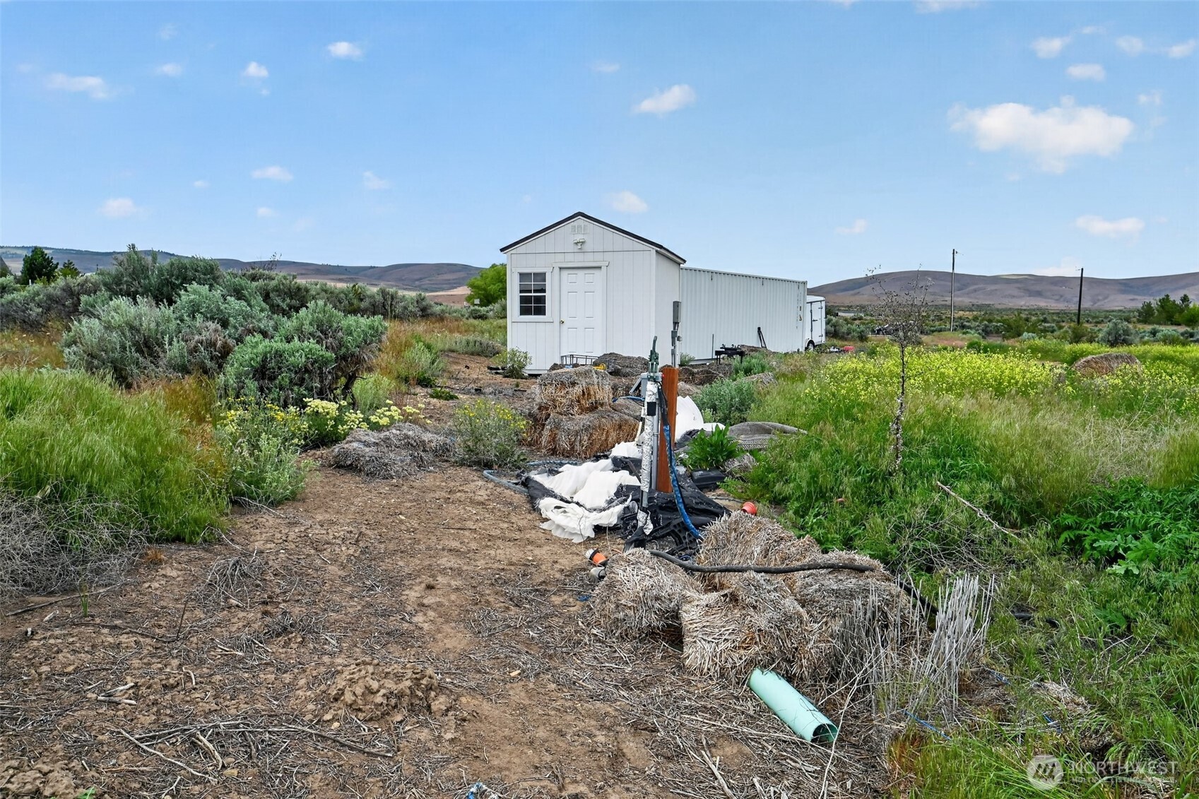 130 Red Tail Road Yakima, WA 98908 - Photo 2 of 35