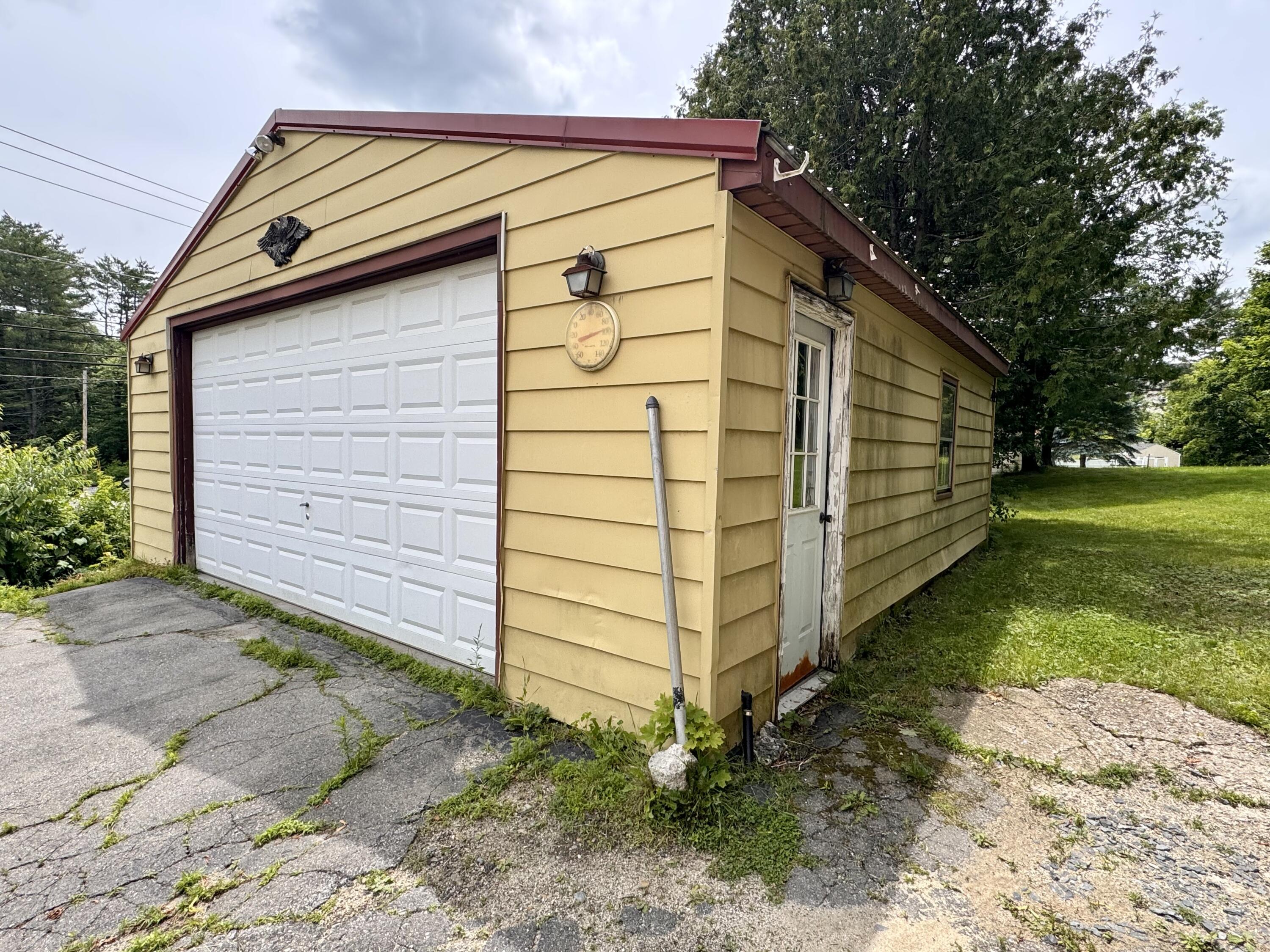 2 Barnet Avenue Waterville, ME 04901 - Photo 2 of 18