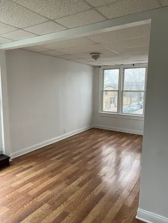 $2,000 | 3445 North Pulaski Road, Unit 3445, Chicago, IL 60641