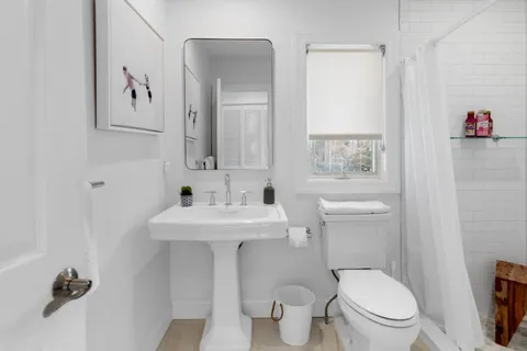 360 7 Ponds Towd Road, Water Mill, NY 11976