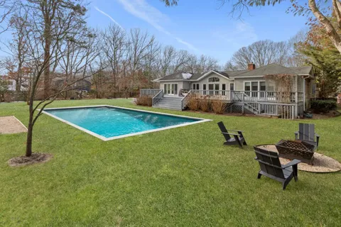 360 7 Ponds Towd Road, Water Mill, NY 11976