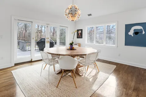 360 7 Ponds Towd Road, Water Mill, NY 11976