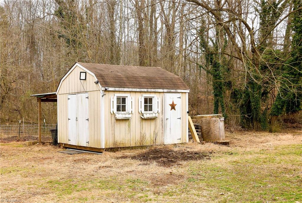 1820 Baker Road High Point, NC 27263 - Photo 23 of 30 Gallery Image 23