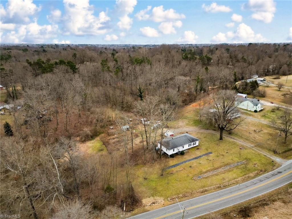 1820 Baker Road High Point, NC 27263 - Photo 27 of 30 Gallery Image 27