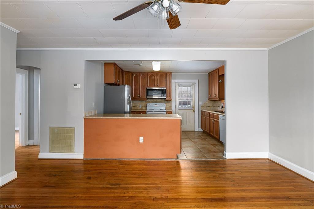 1820 Baker Road High Point, NC 27263 - Photo 4 of 30 Gallery Image 4