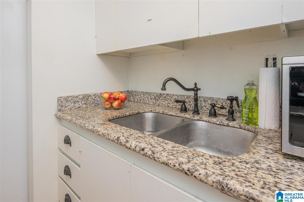 1760 Valley Avenue, Unit H Birmingham, AL 35209 - Photo 11 of 26