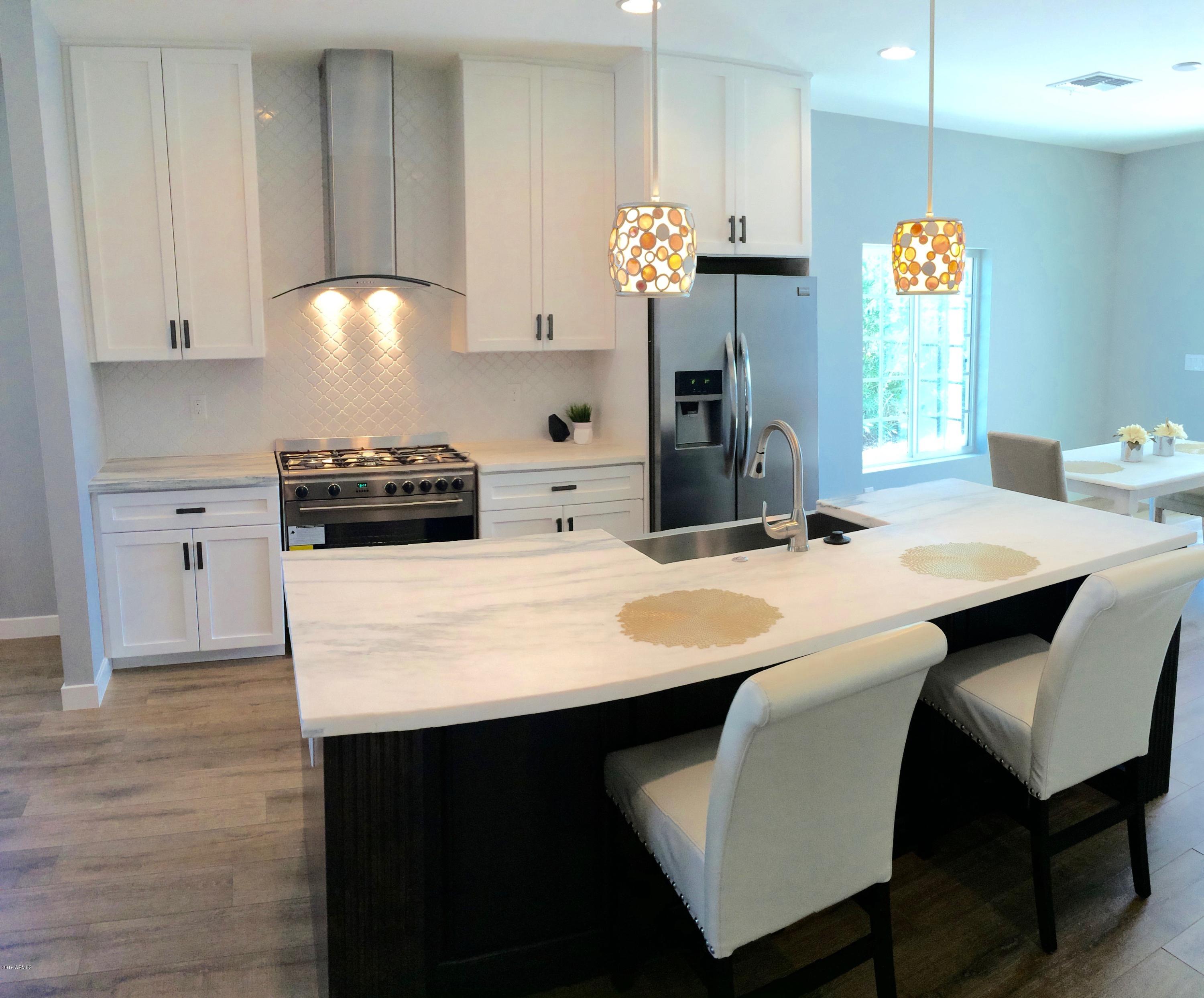 1237 East Almeria Road Phoenix, AZ 85006 - Photo 11 of 34 IMG_1942