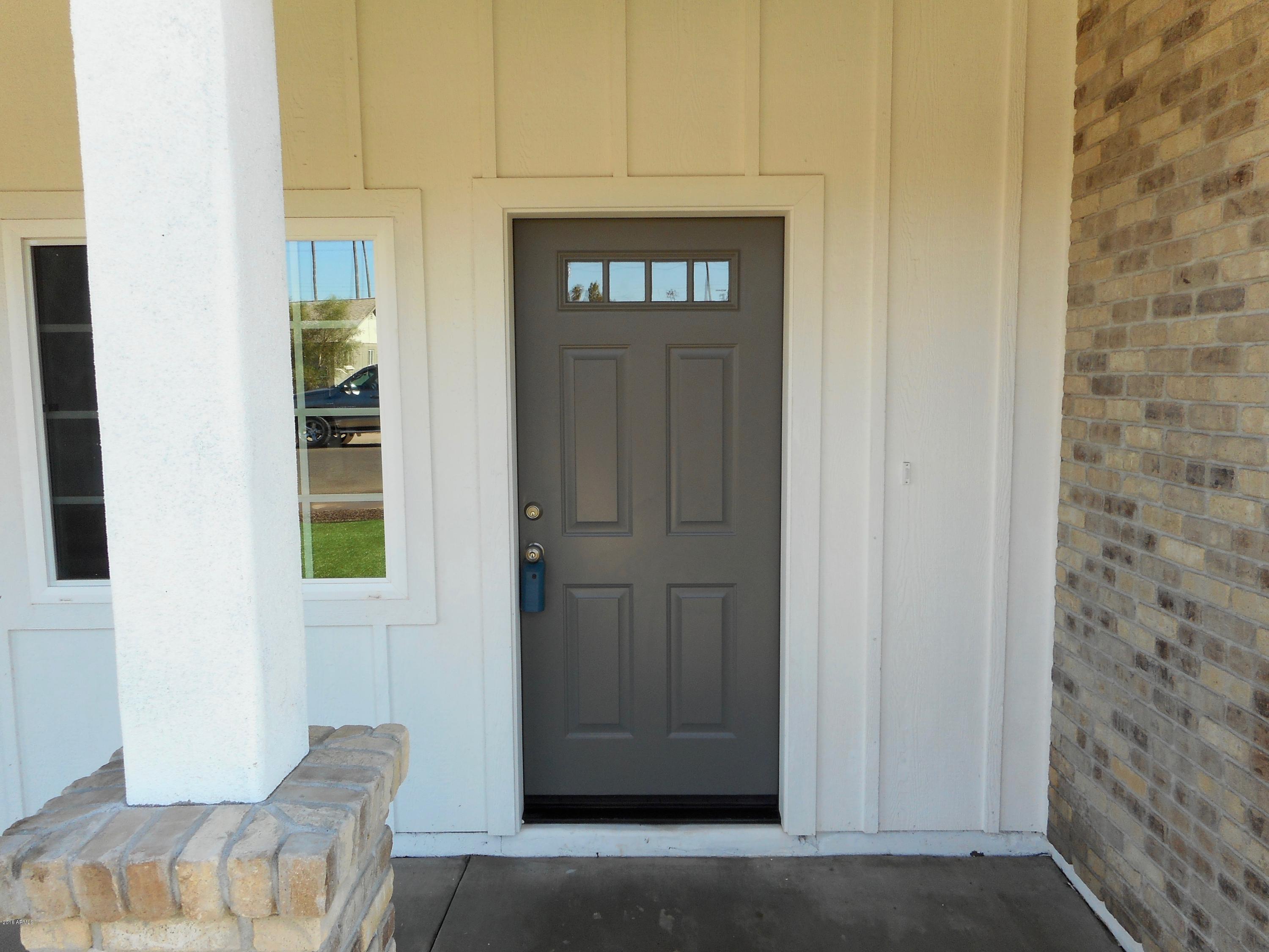 1237 East Almeria Road Phoenix, AZ 85006 - Photo 4 of 34 Front Entry
