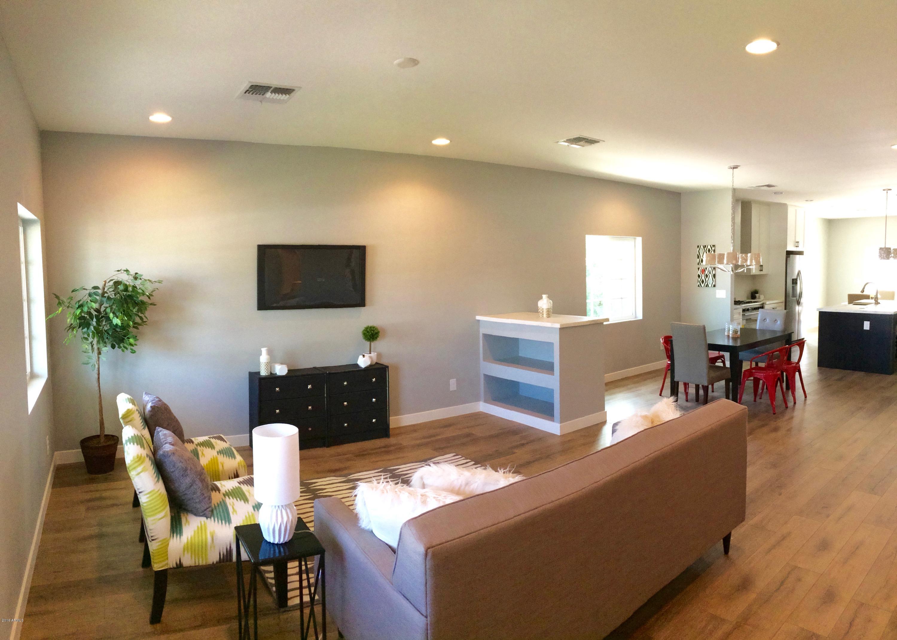 1237 East Almeria Road Phoenix, AZ 85006 - Photo 5 of 34 IMG_1921