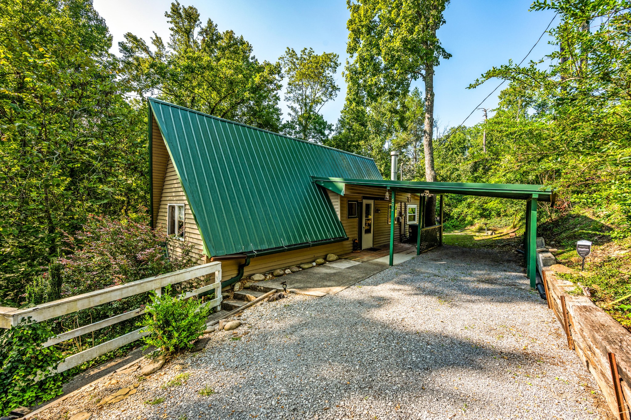 602 Ridge Road Gatlinburg, TN 37738 - Photo 3 of 36 Gallery Image 3