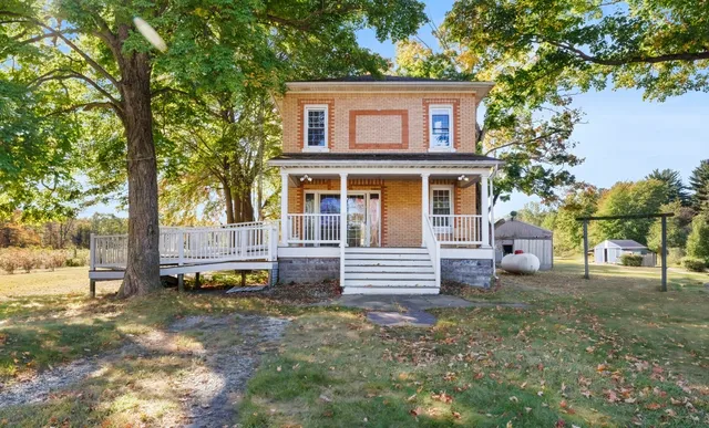 $1,200,000 | 11160 Farina Road, New Buffalo, MI 49117