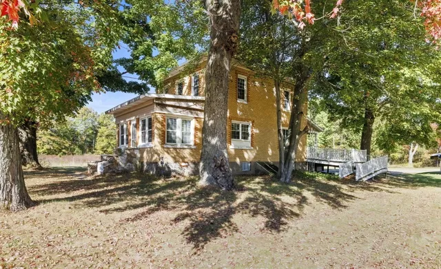 $1,200,000 | 11160 Farina Road, New Buffalo, MI 49117