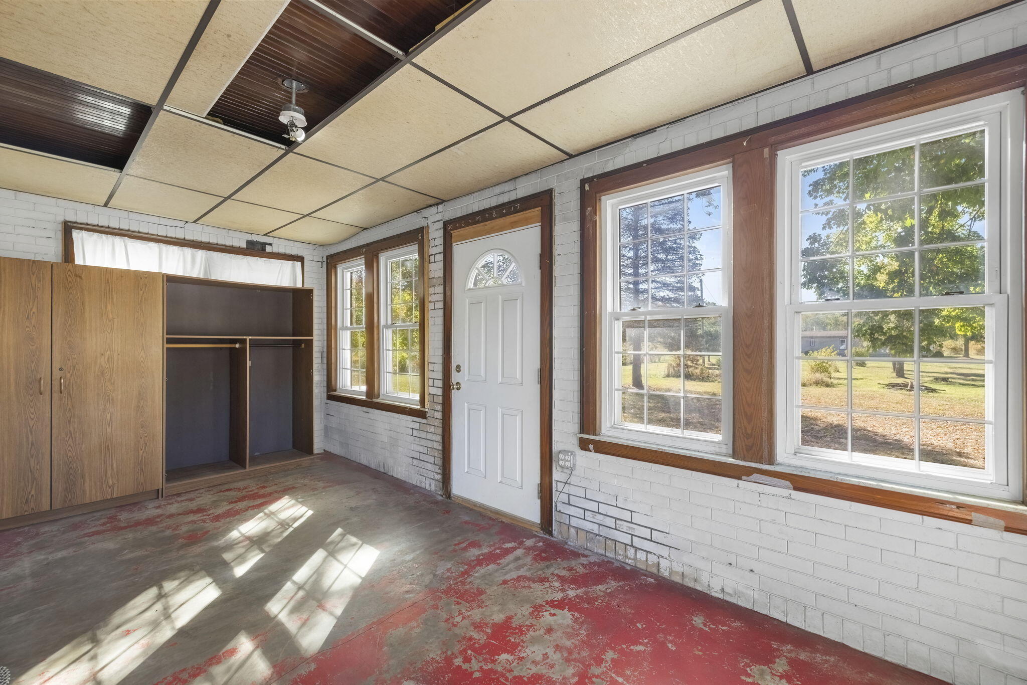 11160 Farina Road New Buffalo, MI 49117 - Photo 20 of 51 Enclosed back porch
