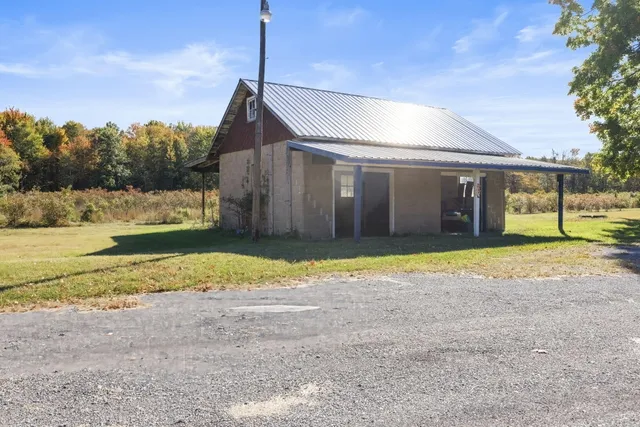 $1,200,000 | 11160 Farina Road, New Buffalo, MI 49117