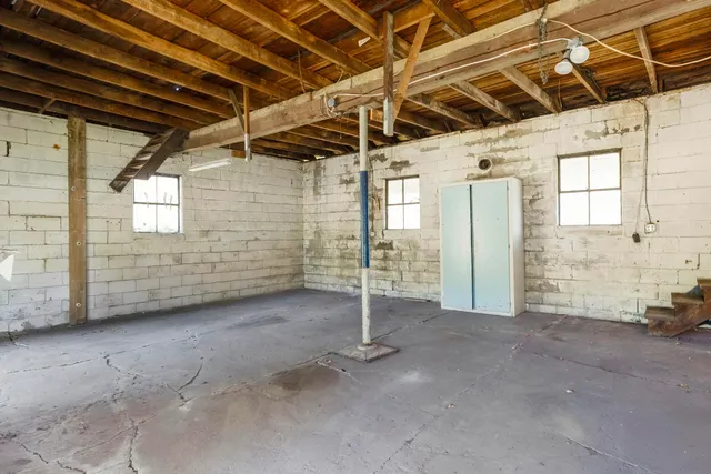 $1,200,000 | 11160 Farina Road, New Buffalo, MI 49117