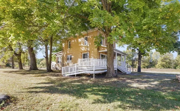 $1,200,000 | 11160 Farina Road, New Buffalo, MI 49117