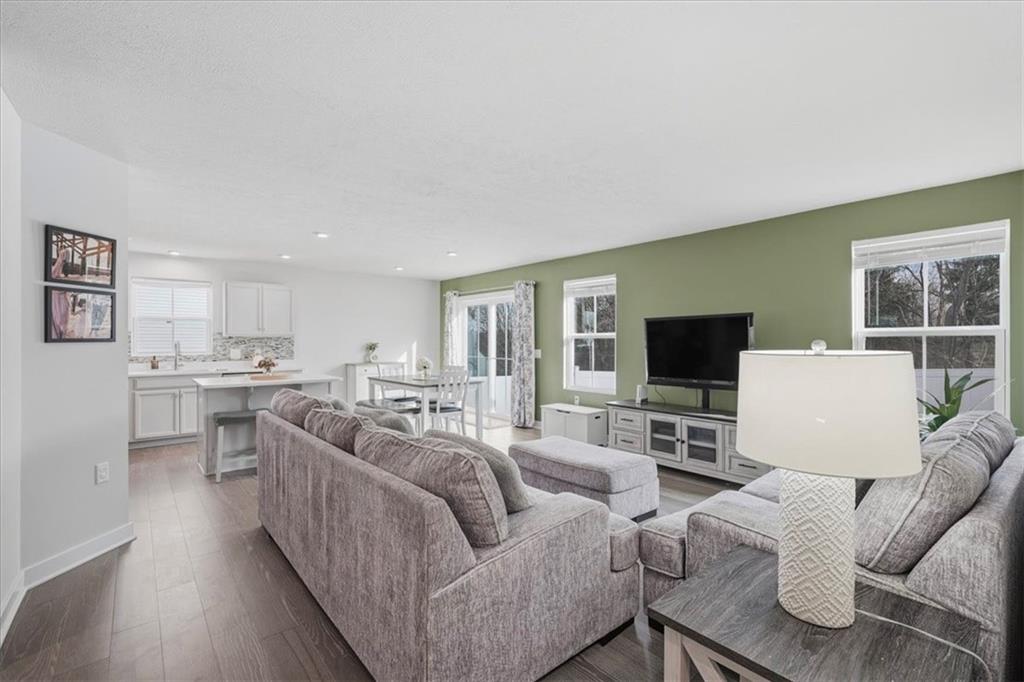 237 Smith Lane Beaver Falls, PA 15010 - Photo 8 of 25