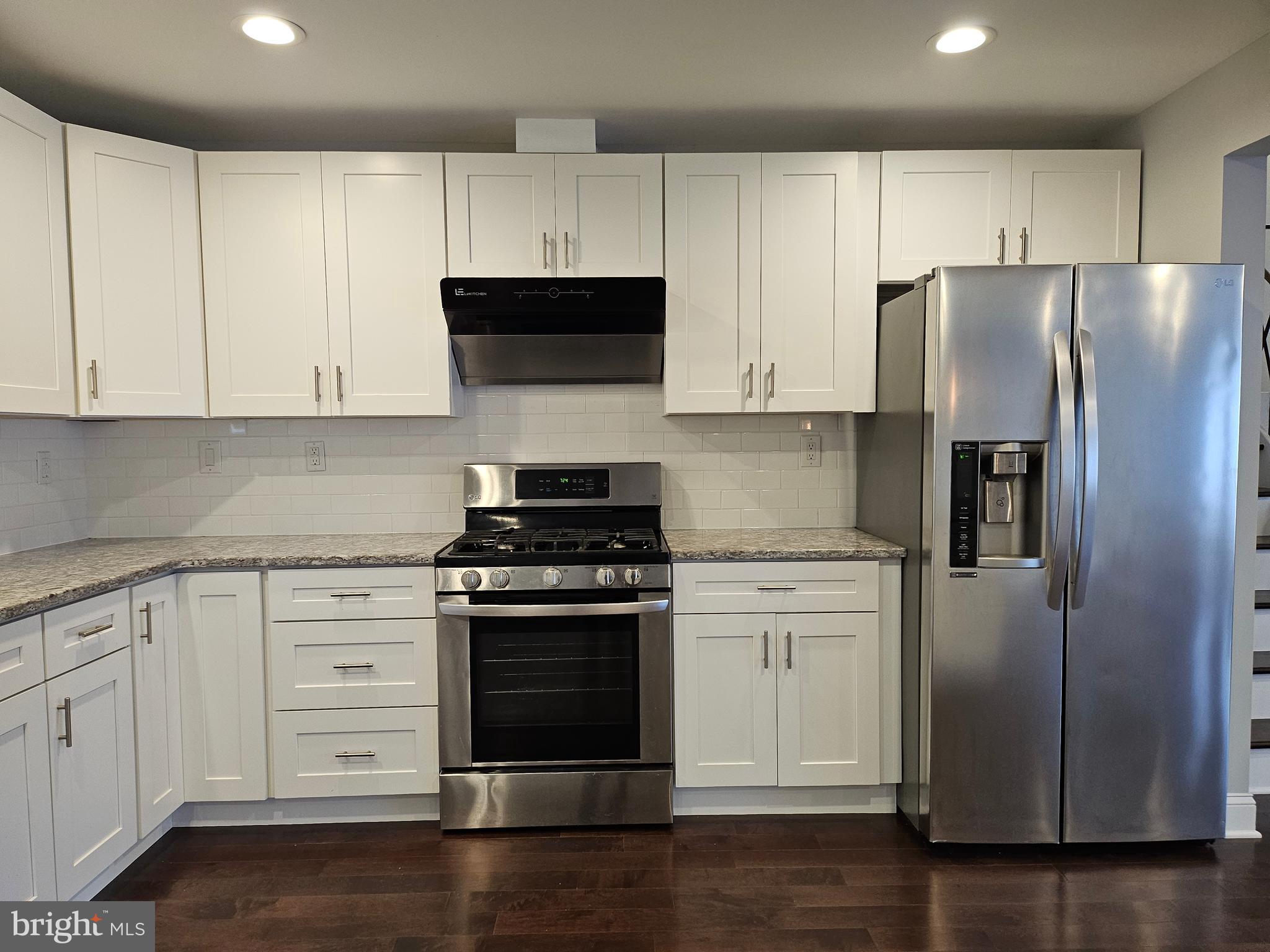9221 Burbank Road Philadelphia, PA 19115 - Photo 12 of 39