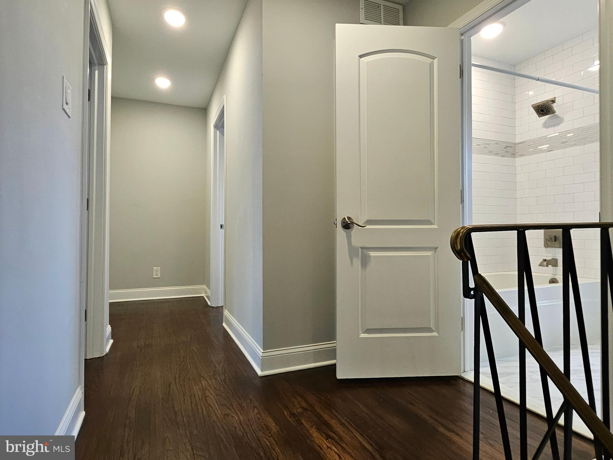 9221 Burbank Road Philadelphia, PA 19115 - Photo 16 of 39
