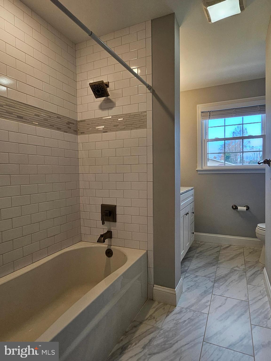 9221 Burbank Road Philadelphia, PA 19115 - Photo 26 of 39