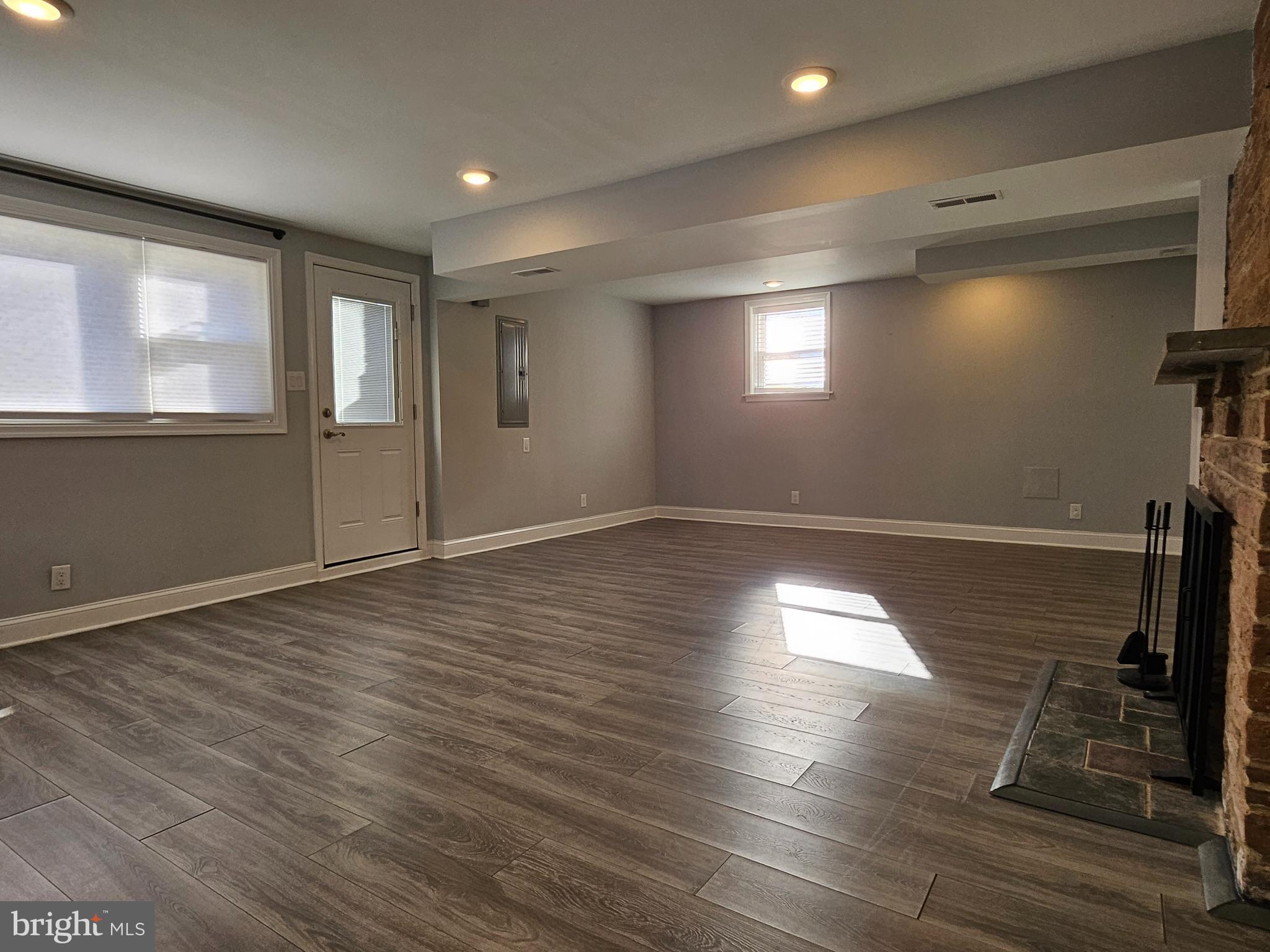 9221 Burbank Road Philadelphia, PA 19115 - Photo 31 of 39