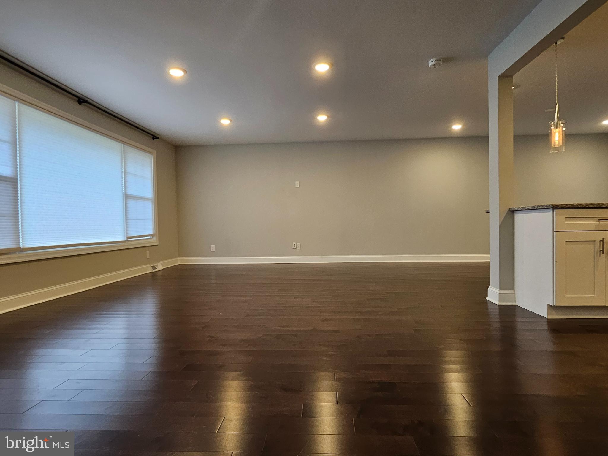 9221 Burbank Road Philadelphia, PA 19115 - Photo 6 of 39