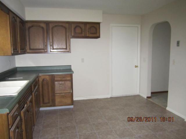 1604 South Ribble Avenue Muncie, IN 47302 - Photo 3 of 5 Gallery Image 3