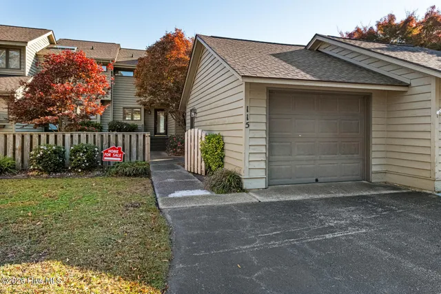 $315,000 | 115 Egret Court, Hampstead, NC 28443