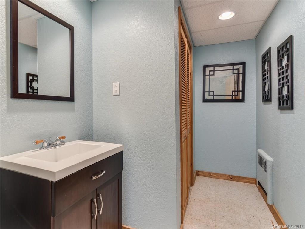 35 Best View Street Clyde, NC 28721 - Photo 17 of 24 Gallery Image 17