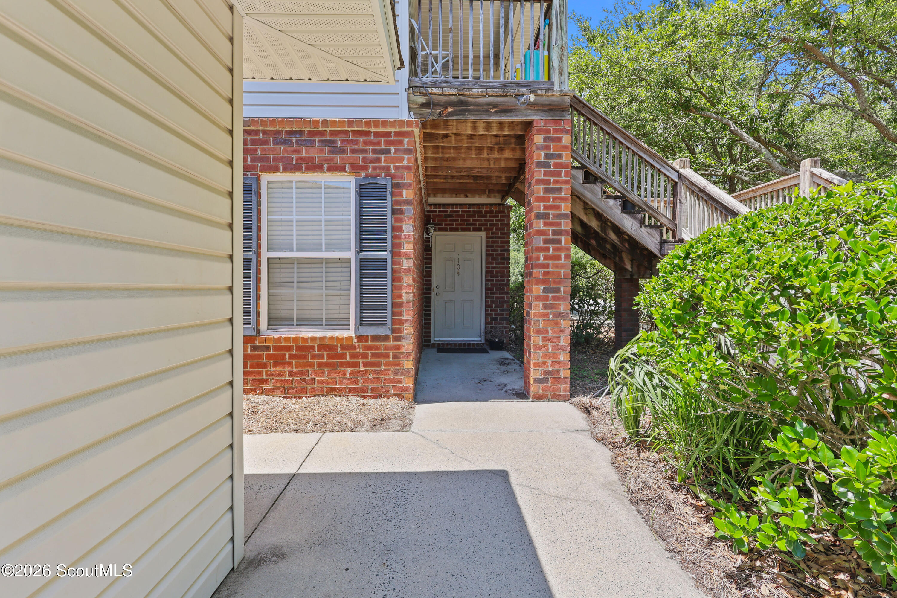 104 Red Bud Court Brunswick, GA 31520 - Photo 2 of 7 9W1A3905
