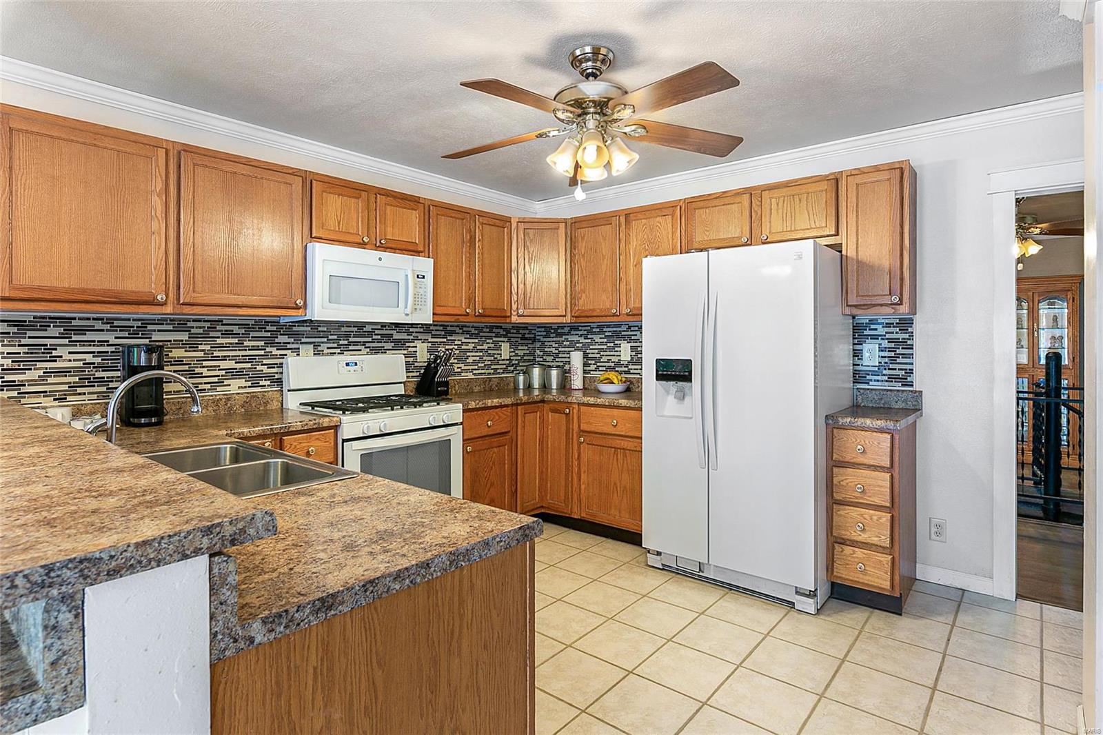 14792 Wheeler Road Carlinville, IL 62626 - Photo 18 of 49 Gallery Image 18