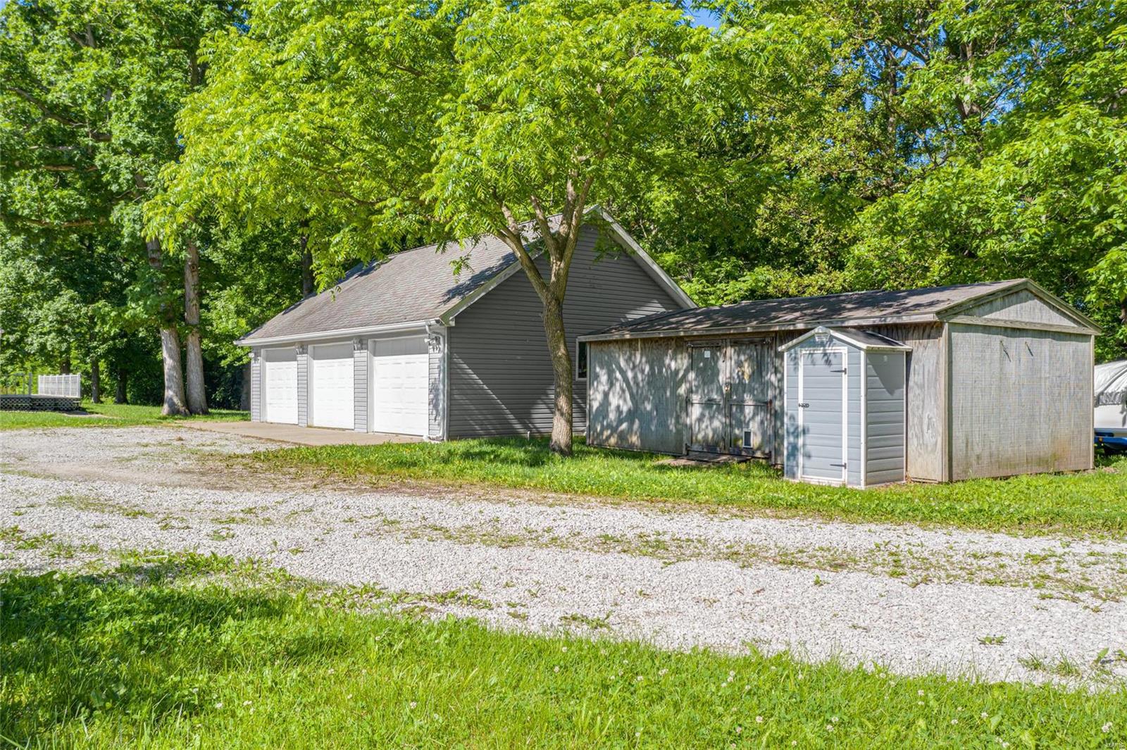14792 Wheeler Road Carlinville, IL 62626 - Photo 46 of 49 Gallery Image 46
